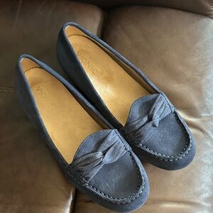 Vionic Women's Nora suede Dark blue Loafers
